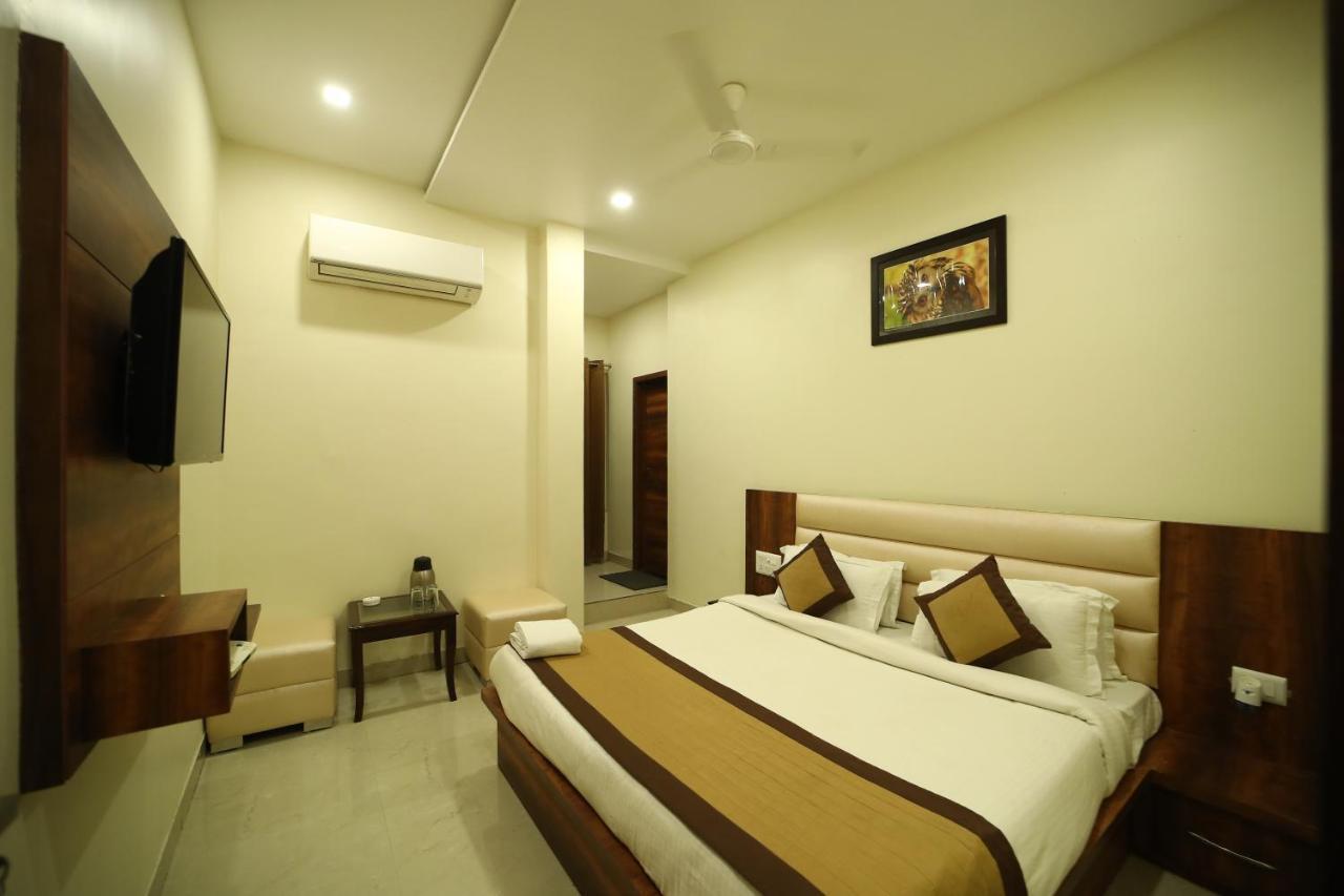 Hotel Maggo Bharatpur Exterior foto