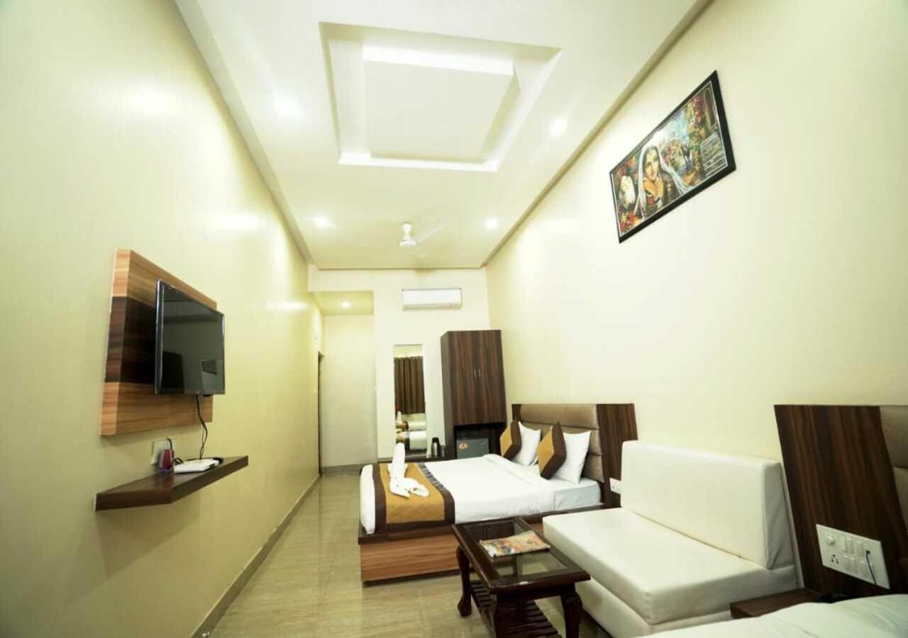 Hotel Maggo Bharatpur Exterior foto