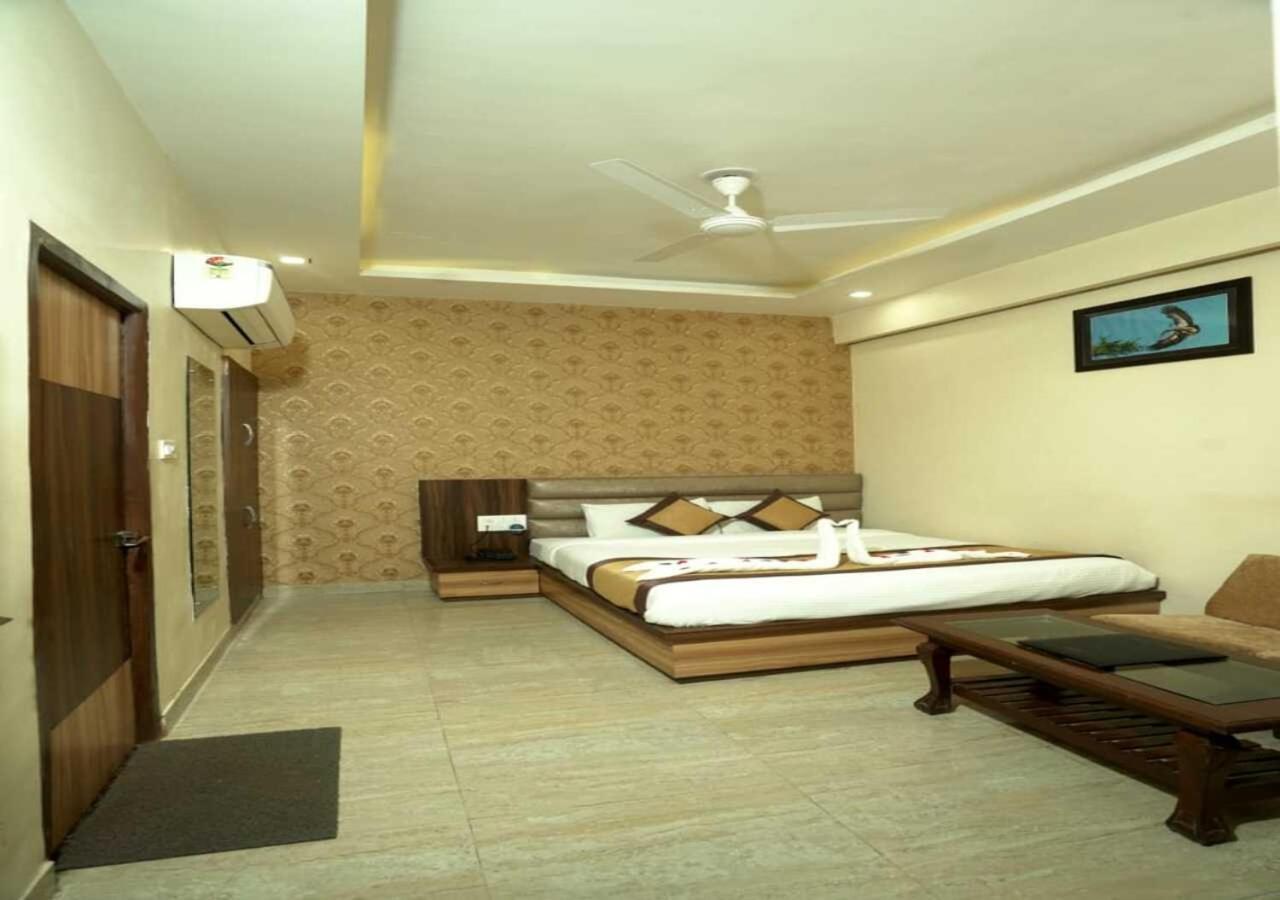 Hotel Maggo Bharatpur Exterior foto